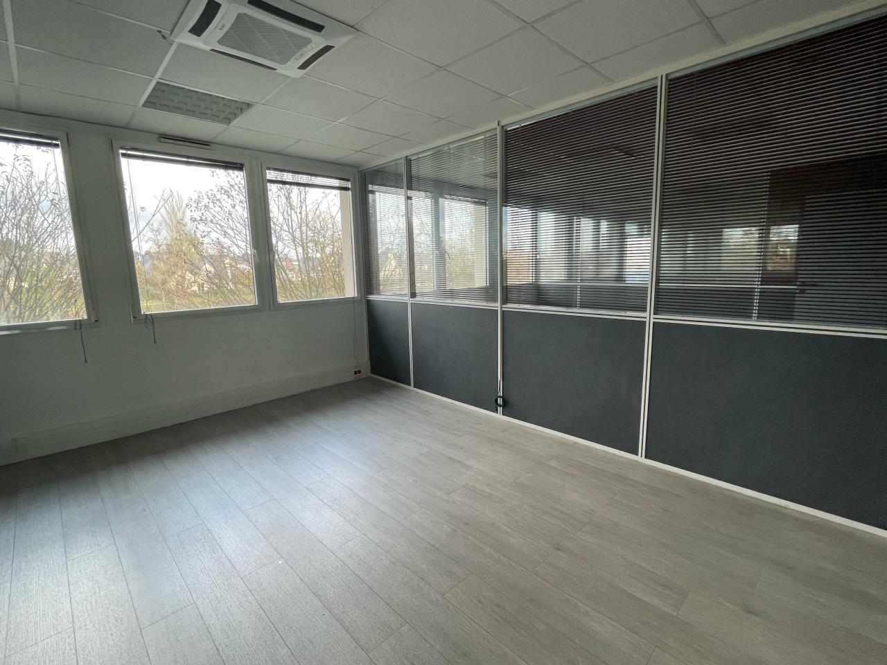 Bureau Cesson-Sévigné 314m² Location bureau Cesson-Sévigné Ille-et-Vilaine OLBUR2428396 3